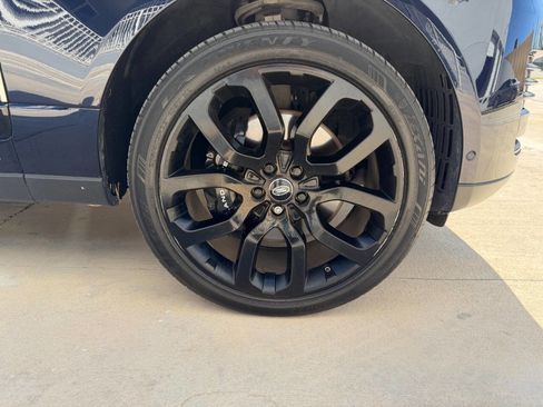 Used 2021 Land Rover Range Rover Westminster Edition image 11