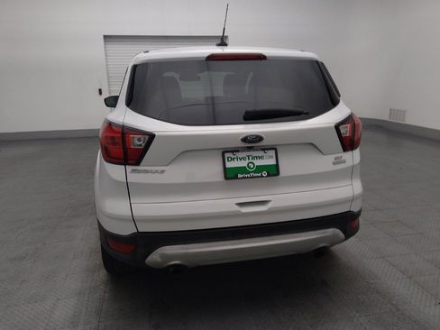 Used 2019 Ford Escape SE image 6