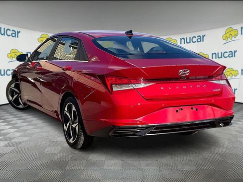 Used 2022 Hyundai Elantra Limited image 4