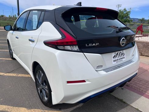 Used 2019 Nissan Leaf SL w/ SL Technology Package FWD image 7