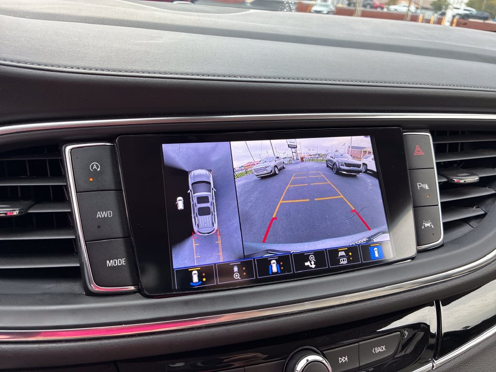 Used 2023 Buick Enclave Avenir w/ Avenir Technology Package AWD/4WD image 19