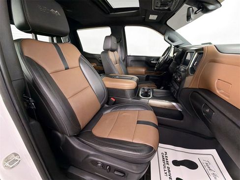 Used 2019 Chevrolet Silverado 1500 High Country image 27