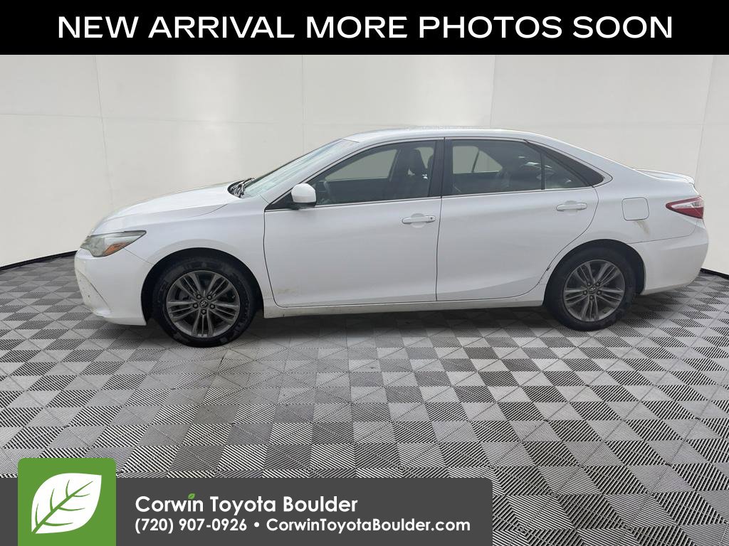Used 2016 Toyota Camry SE FWD image 4