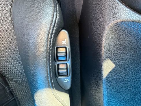 Used 2010 Nissan 370Z Touring w/ Sport Pkg RWD image 17