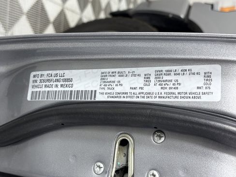 Used 2022 RAM 2500 Laramie image 9