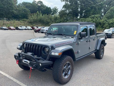 Used 2023 Jeep Gladiator Rubicon w/ Cold Weather Group AWD/4WD image 1