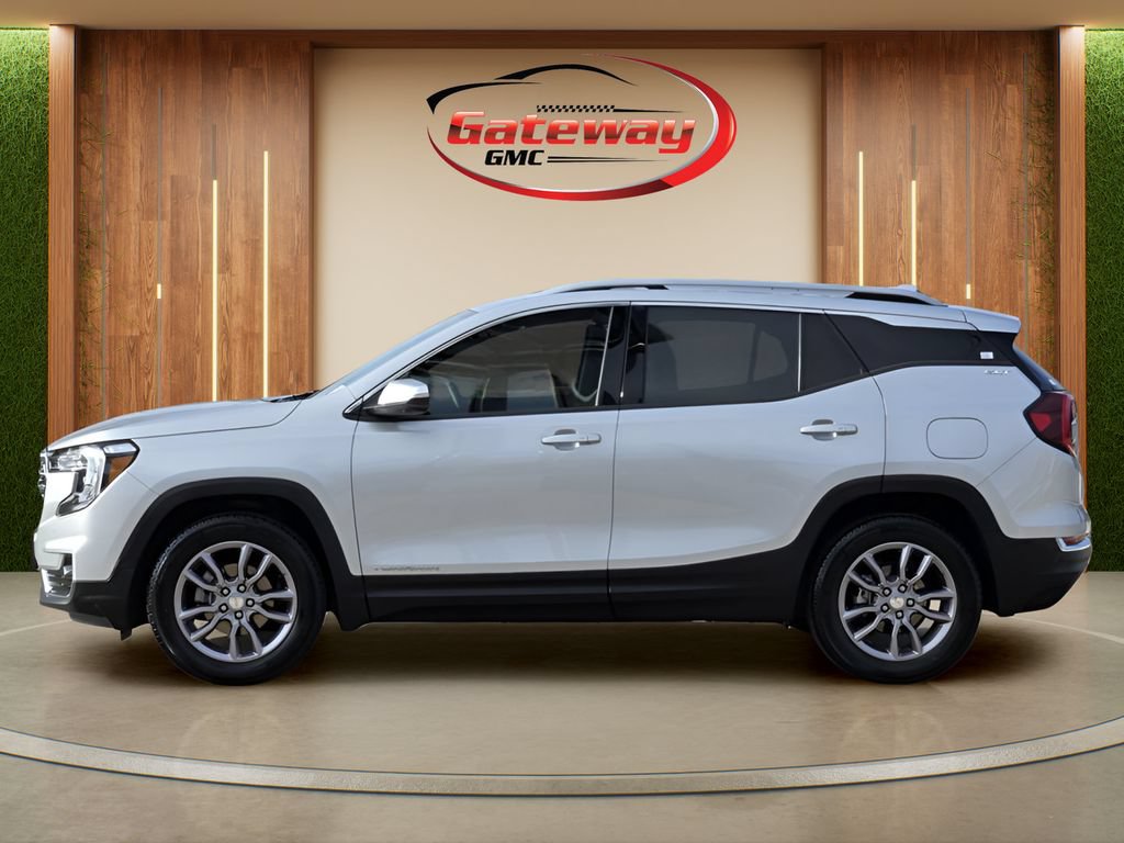 Used 2022 GMC Terrain SLT w/ Infotainment Package II AWD/4WD image 8