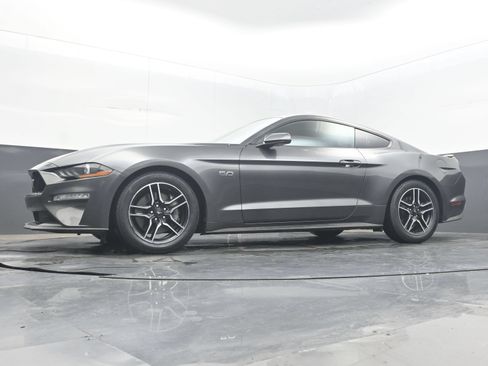 Used 2020 Ford Mustang GT RWD image 25