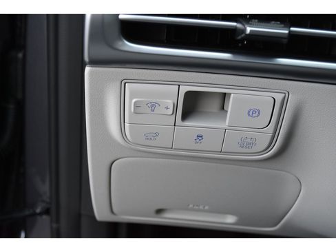 New 2025 Hyundai Tucson Limited image 24