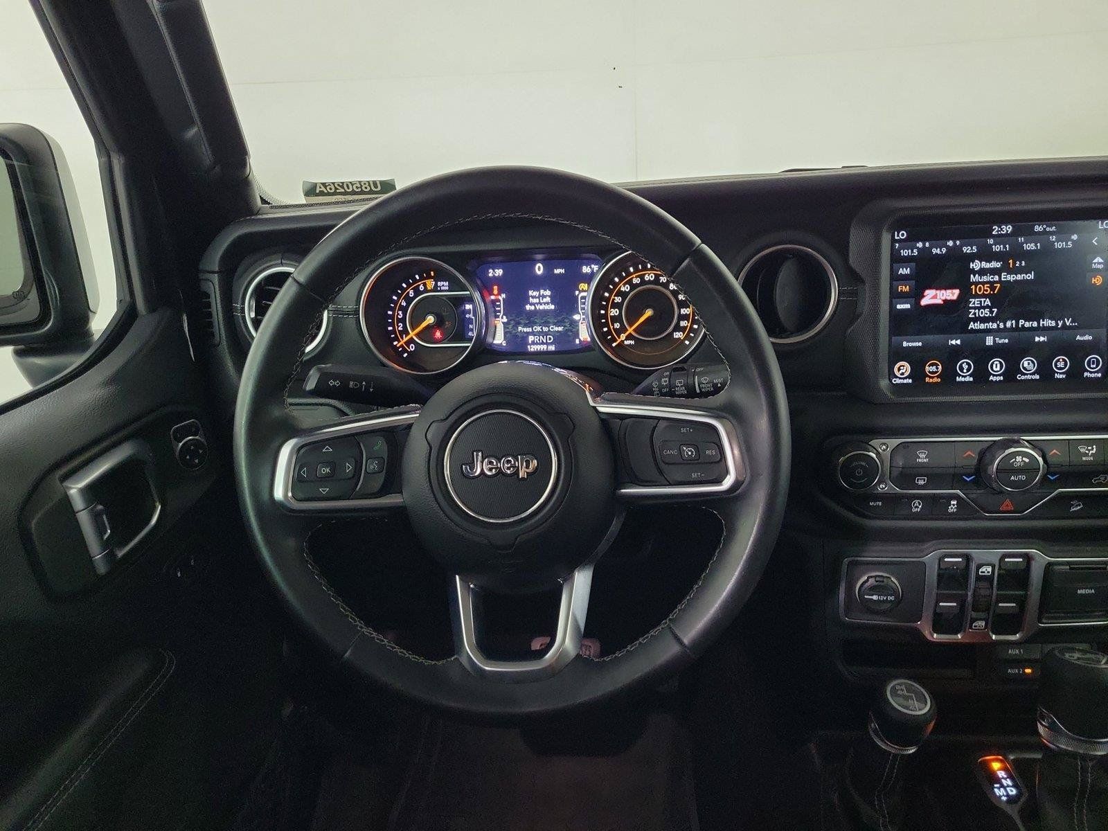 Used 2018 Jeep Wrangler Unlimited Sahara w/ Dual Top Group AWD/4WD image 19