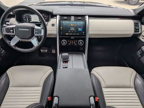 Used 2022 Land Rover Discovery S R-Dynamic image 21