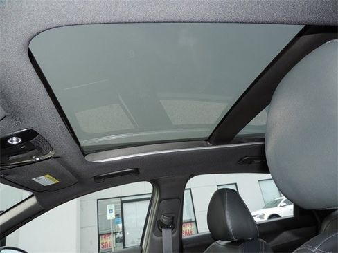 Used 2023 Kia K5 GT-Line image 11