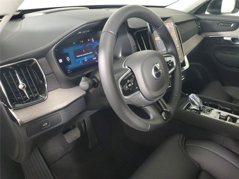 Certified 2026 Volvo XC90 B6 Ultra AWD/4WD image 21