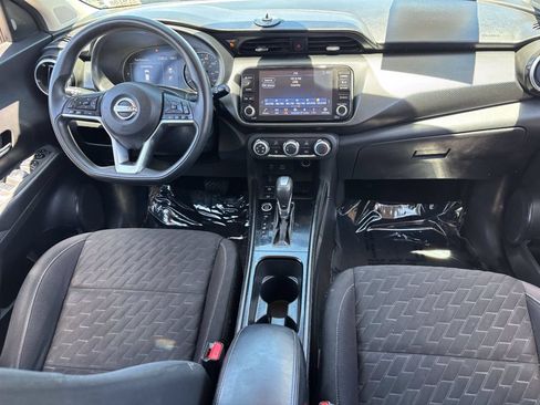 Used 2023 Nissan Kicks SV FWD image 13