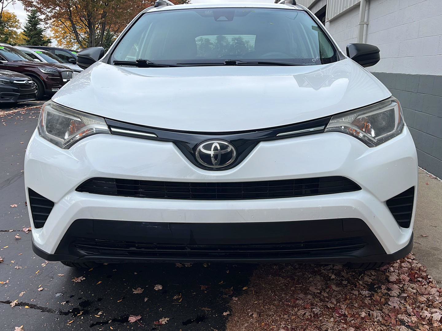 Used 2017 Toyota RAV4 LE FWD image 25