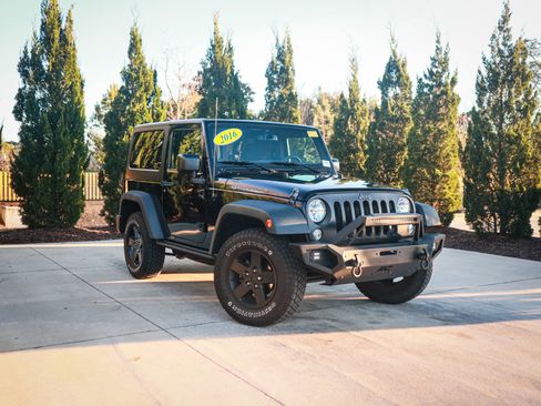 Used 2016 Jeep Wrangler Sport image 2