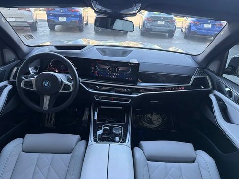 Used 2024 BMW X5 xDrive50e w/ M Sport Package AWD/4WD image 15