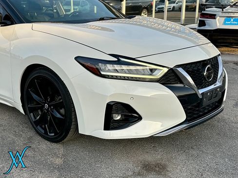 Used 2021 Nissan Maxima SR w/ Sport Mat Group FWD image 10