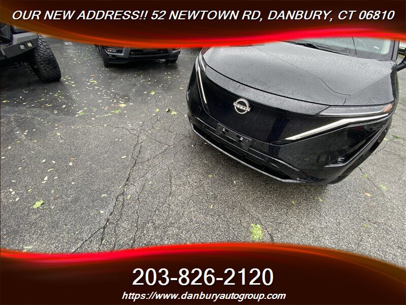 Used 2025 Nissan Ariya AWD image 3