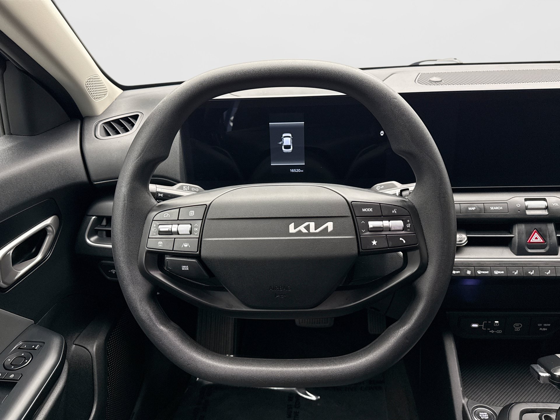 Used 2025 Kia K4 FWD image 12