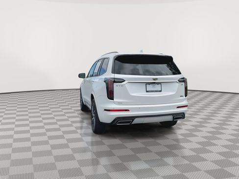Certified 2025 Cadillac XT6 Sport w/ Technology Package AWD/4WD image 7