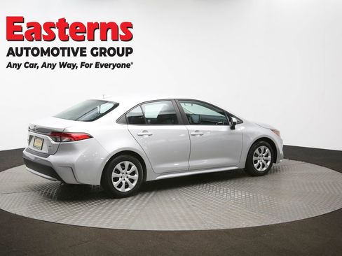 Used 2021 Toyota Corolla LE w/ Protection Package (TMS) image 42