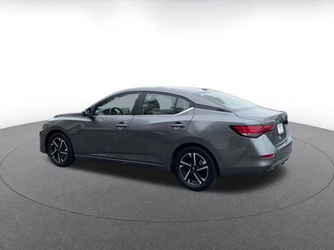 Used 2025 Nissan Sentra SV image 10