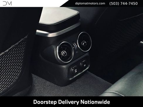 Used 2022 Kia Stinger GT1 AWD/4WD image 23