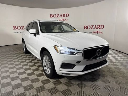 Used 2018 Volvo XC60 T5 Momentum w/ Convenience Package AWD/4WD image 1