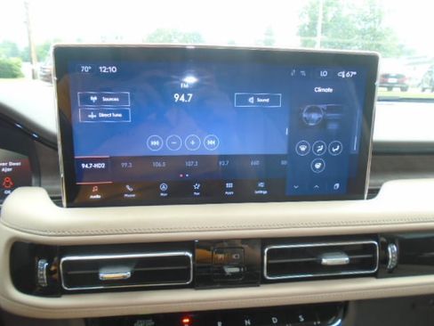 Used 2022 Lincoln Nautilus Reserve w/ Equipment Group 201A AWD/4WD image 18