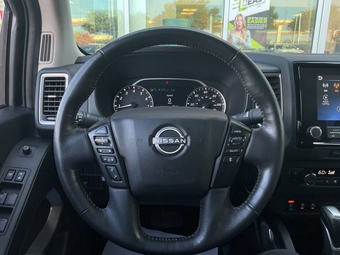 Used 2024 Nissan Frontier SV w/ Technology Package RWD image 29