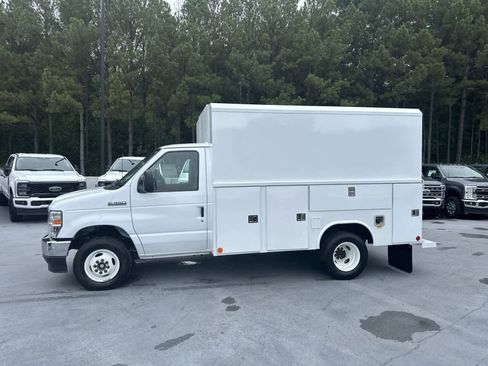 New 2025 Ford E-350 and Econoline 350 Super Duty w/ Power Equipment Group RWD image 4