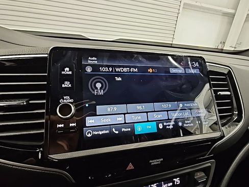 New 2026 Honda Ridgeline Black Edition image 16