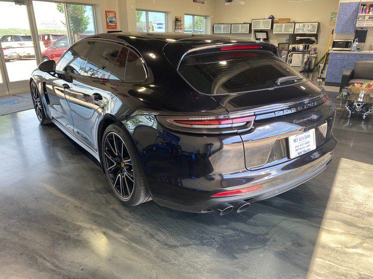 Used 2018 Porsche Panamera 4S AWD/4WD image 5