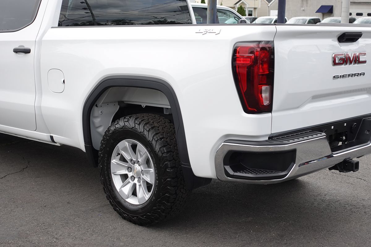 Used 2024 GMC Sierra 1500 Pro w/ Fleet Convenience Package AWD/4WD image 9