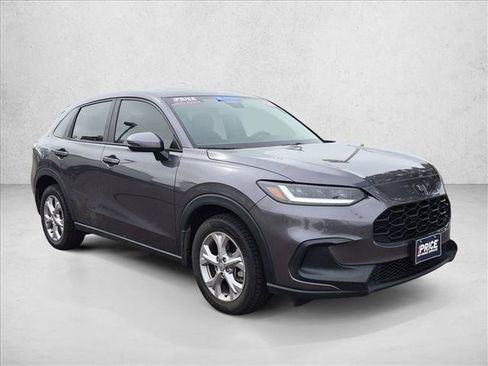 Certified 2024 Honda HR-V LX image 3