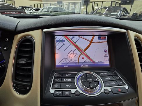 Used 2017 INFINITI QX50 2WD w/ Premium Plus Package image 32