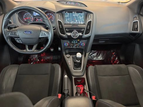 Used 2016 Ford Focus RS image 19