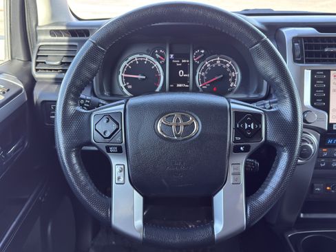 Used 2023 Toyota 4Runner Limited image 21