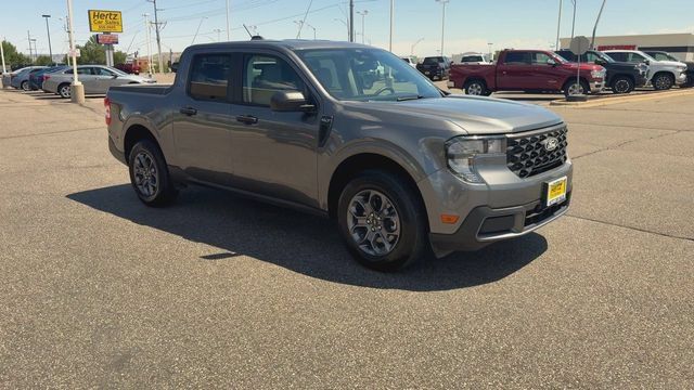 Used 2026 Ford Maverick XLT FWD image 2