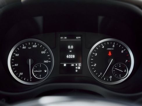 Used 2021 Mercedes-Benz Metris Passenger w/ Premium Safety Package image 81