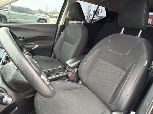 Used 2023 Nissan Kicks SV image 15