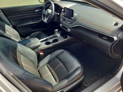 Used 2021 Nissan Altima 2.5 SR w/ SR Premium Package image 25