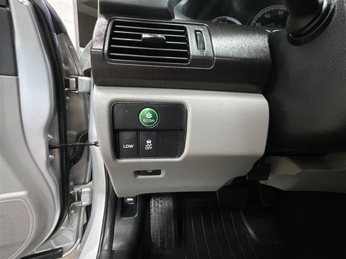 Used 2015 Honda Accord EX-L image 21