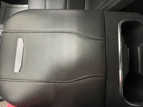 Used 2024 GMC Sierra 2500 Denali w/ Denali Reserve Package image 26