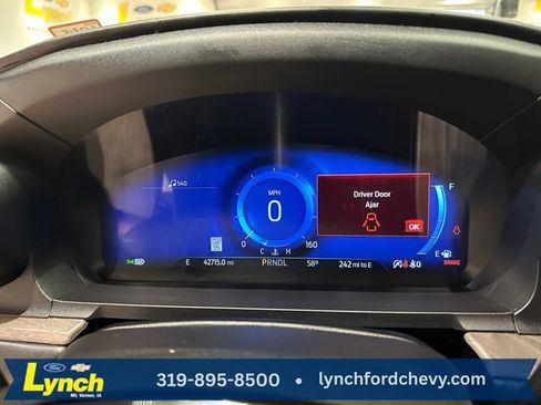 Certified 2023 Ford Explorer Platinum w/ Technology Package AWD/4WD image 38
