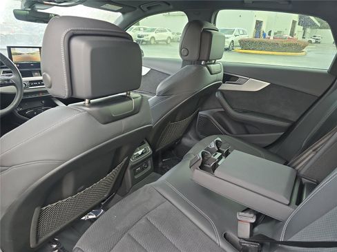 Used 2022 Audi A4 2.0T Prestige image 9