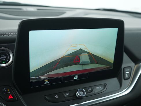 Used 2024 Chevrolet Blazer LT image 22