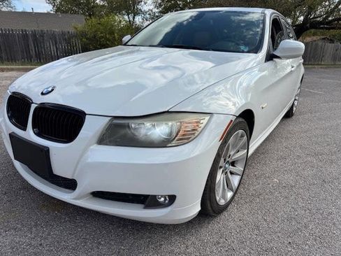 Used 2011 BMW 328i Sedan RWD image 3