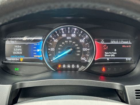 Used 2018 Ford Explorer XLT w/ Equipment Group 202A image 27